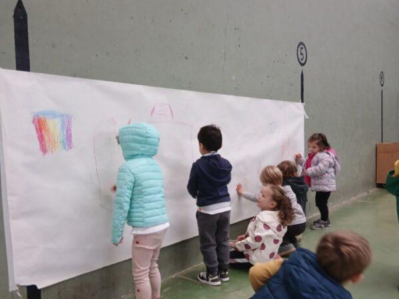 Kostaldeko eskola txikien haur hezkuntzako topaketa aizarnan